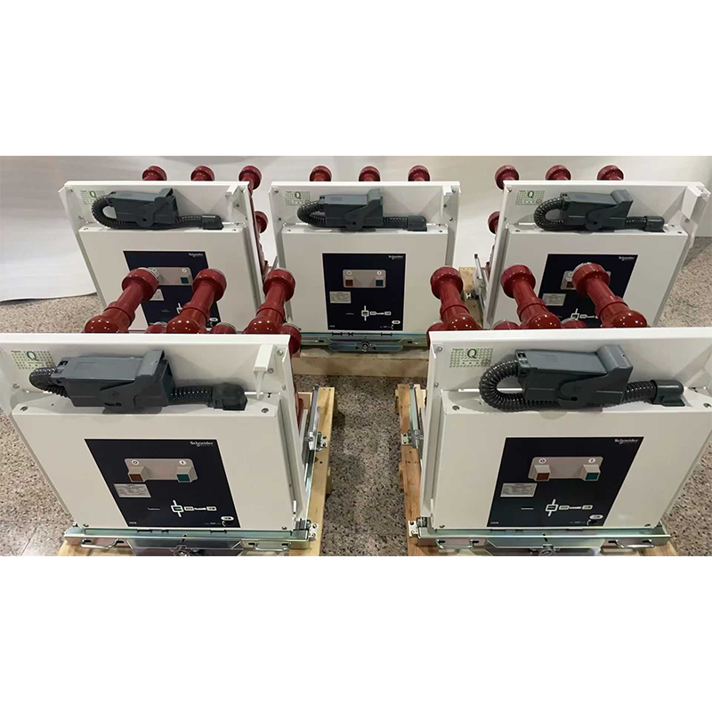 Disjoncteur à vide intérieur moyenne tension MTHVX 12 kV, 630 A–1250 A